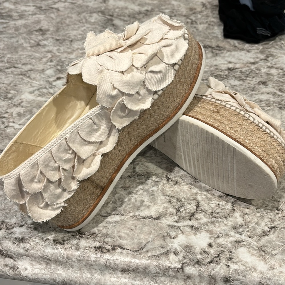 espadrilles - Picture 3 of 3